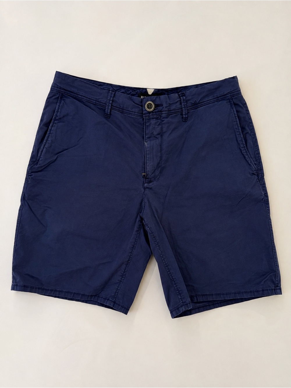 Rodd & Gunn Navy Blue Chino Shorts Men’s 32 Custom Fit Stretch Cotton